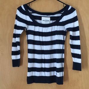 ! Abercrombie - Navy/White Striped Sweater